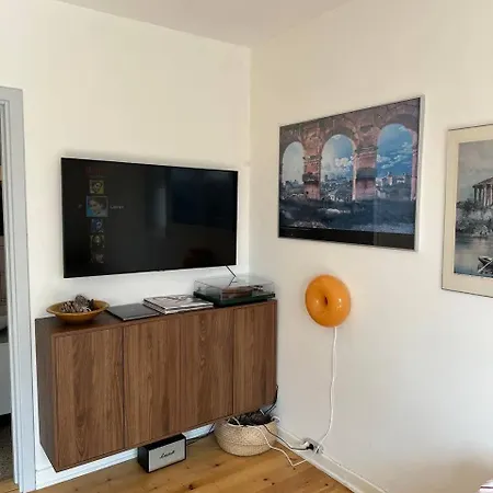 Wonderful In Prime Location דירה אודנזה